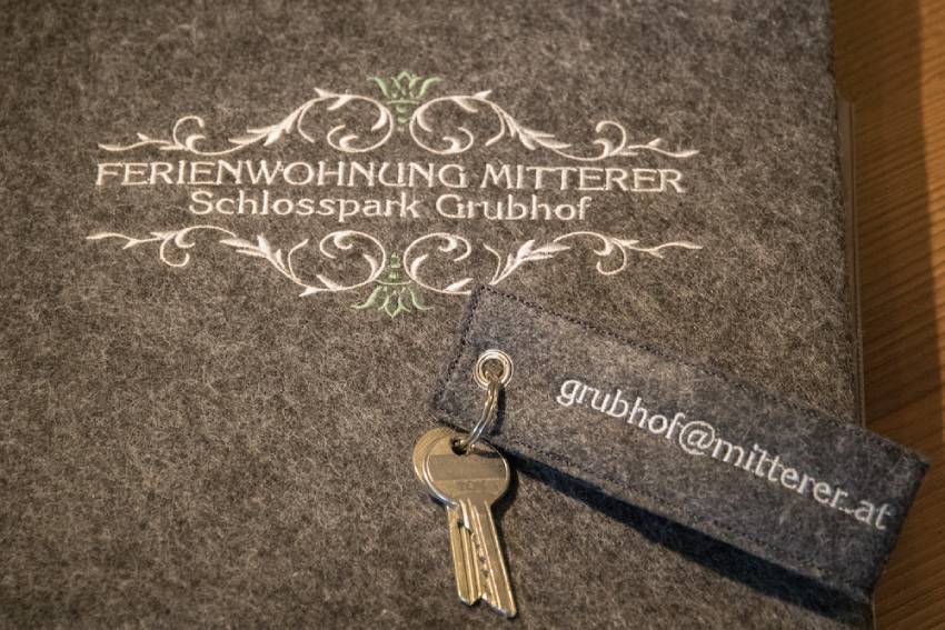 RH Menümappen Goldgeprägt Handgefertigt RH-Speisekarten Mappen A4 – Hochwertig, Mit Goldprägung, Handgefertigt In Deutschland Bewerbungsmappe 4 Teilig