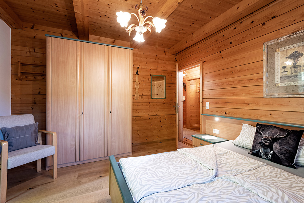 Schlafzimmer Schrank